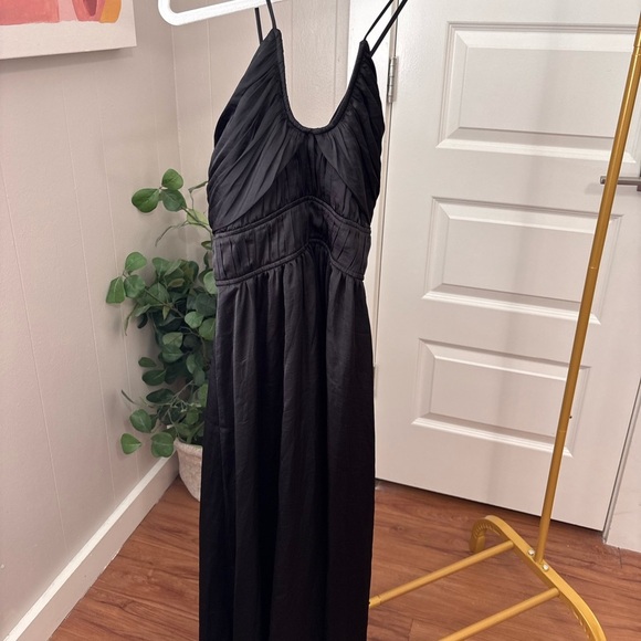 Boden Black Ruched Halter Midi Dress - Picture 8 of 9